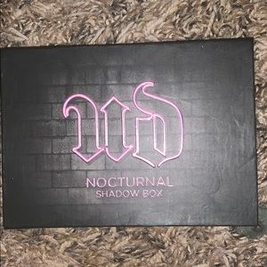 Shadow box🥰